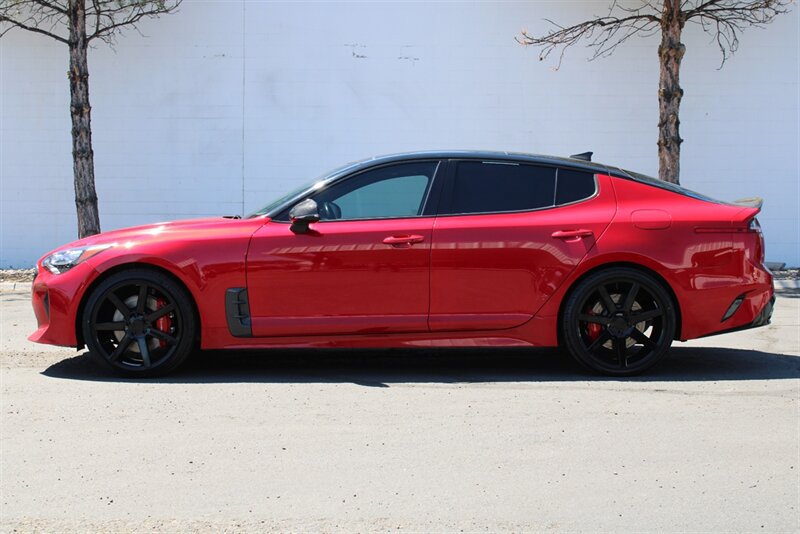 Used 2018 Kia Stinger GT2 AWD/4WD image 15