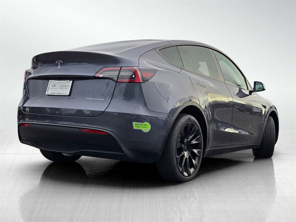 Used 2023 Tesla Model Y Long Range image 4