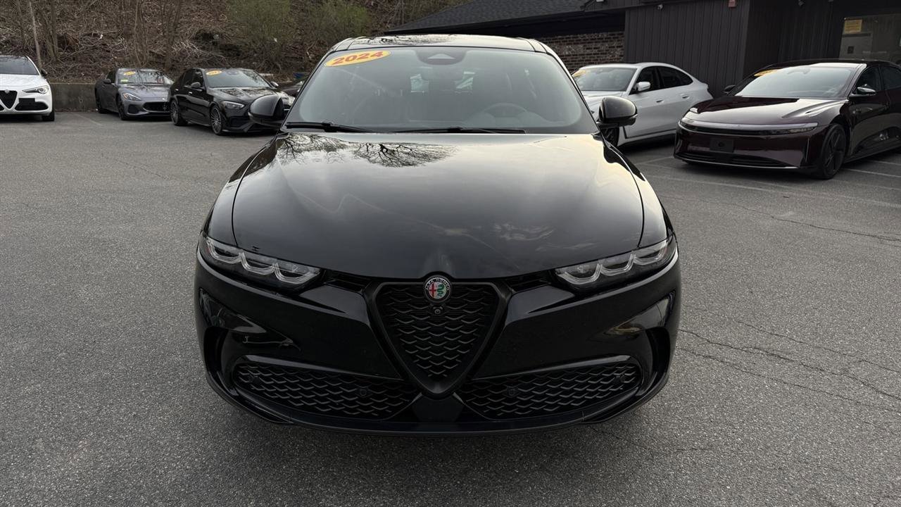 Used 2024 Alfa Romeo Tonale Veloce w/ Active Assist Package AWD/4WD image 12