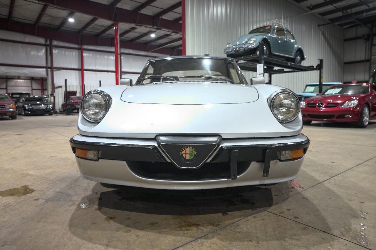 Used 1987 Alfa Romeo Spider Quadrifoglio image 9