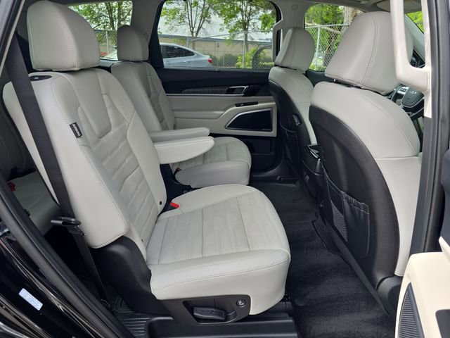 Used 2025 Kia Telluride SX Prestige AWD/4WD image 10