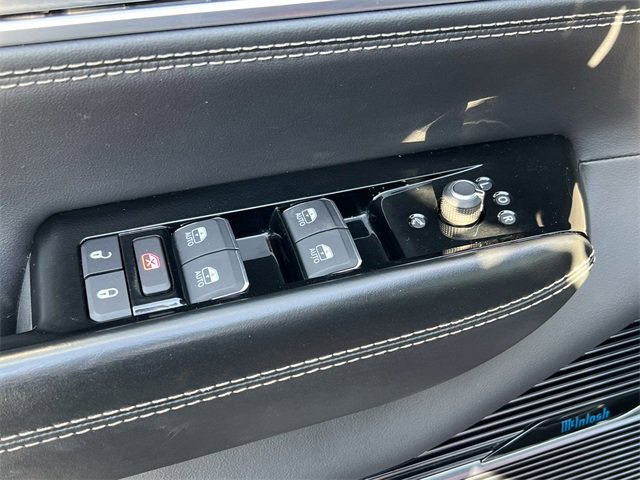 Certified 2024 Jeep Grand Wagoneer L 4WD image 20