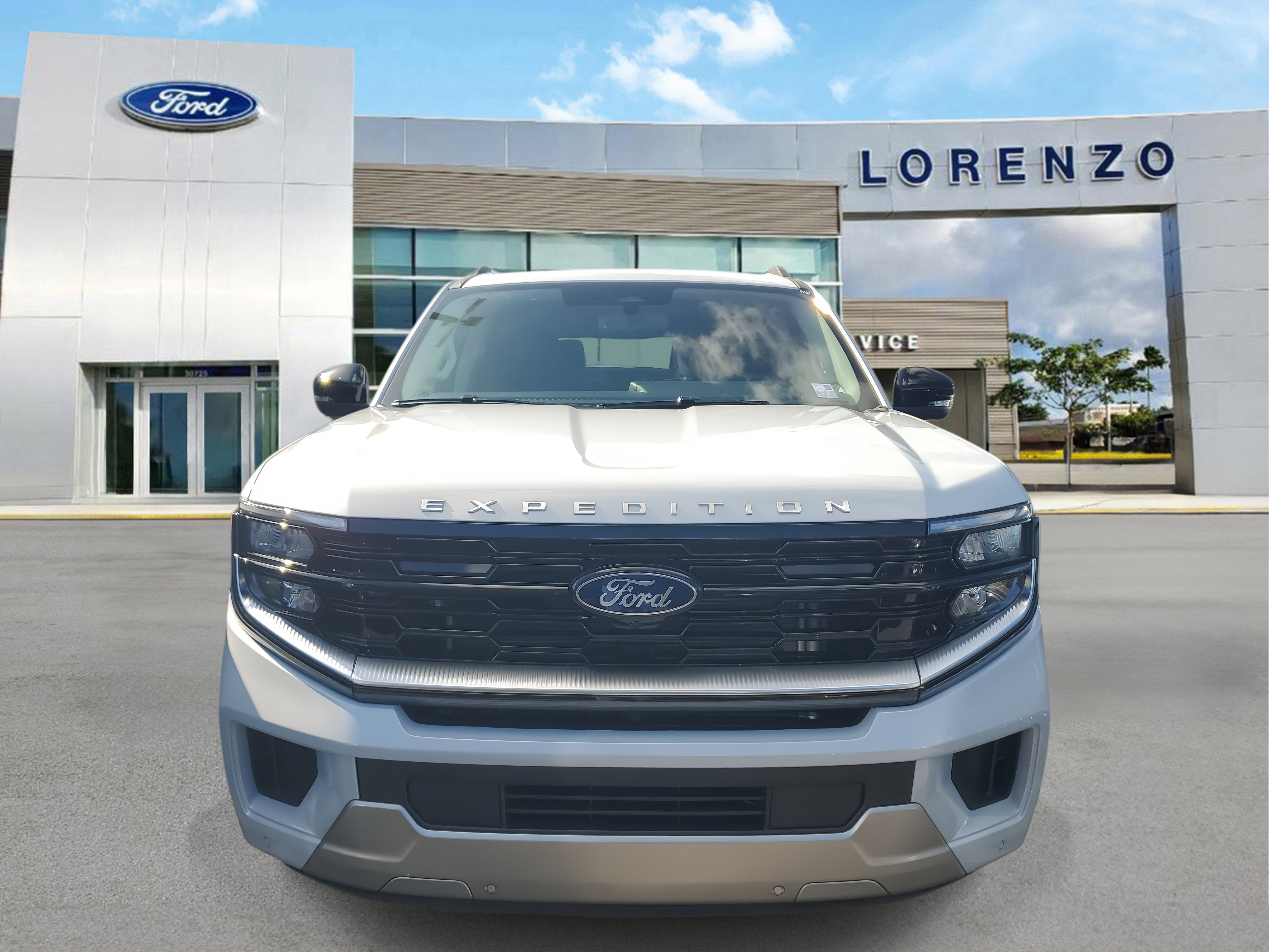 New 2026 Ford Expedition Platinum w/ Driver's Package AWD/4WD image 2