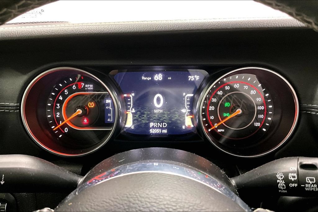 Used 2020 Jeep Wrangler Unlimited Sahara w/ Uconnect 4C Nav & Sound Group AWD/4WD image 27