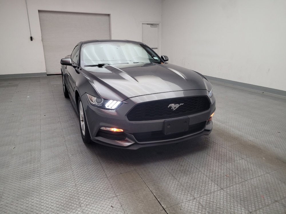 Used 2016 Ford Mustang Coupe image 14
