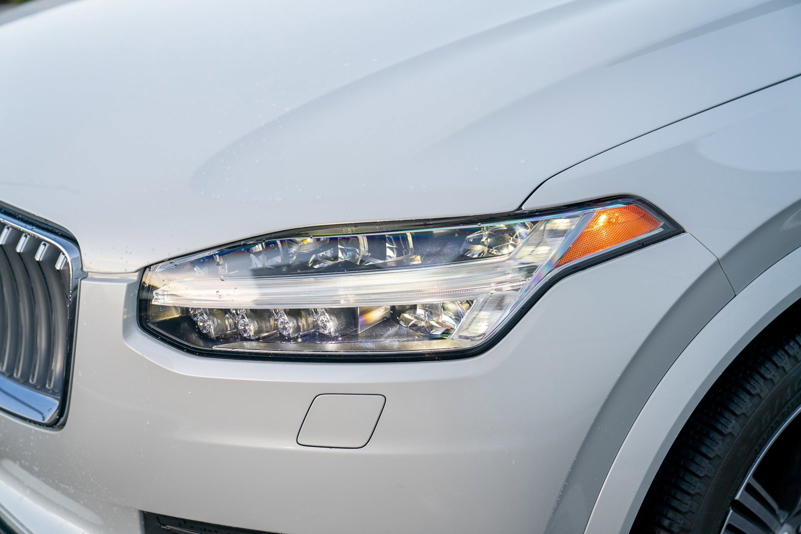 Used 2024 Volvo XC90 T8 Plus w/ Protection Package Premier image 29