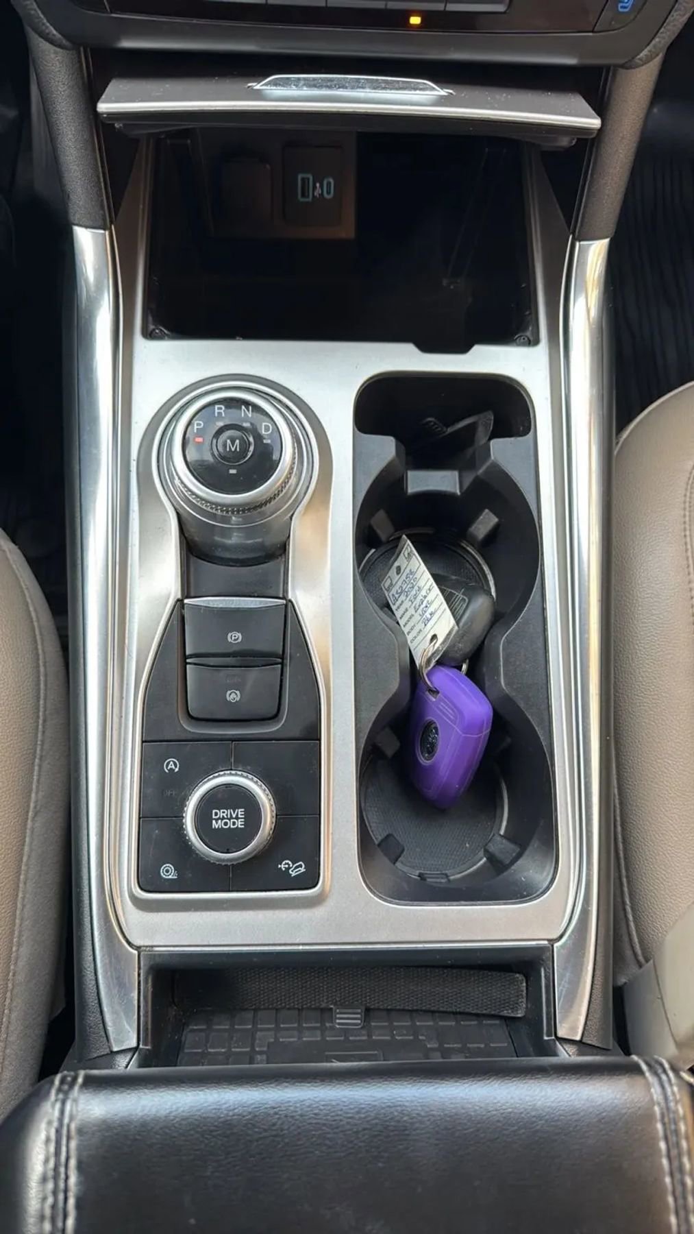 Used 2020 Ford Explorer Limited image 21