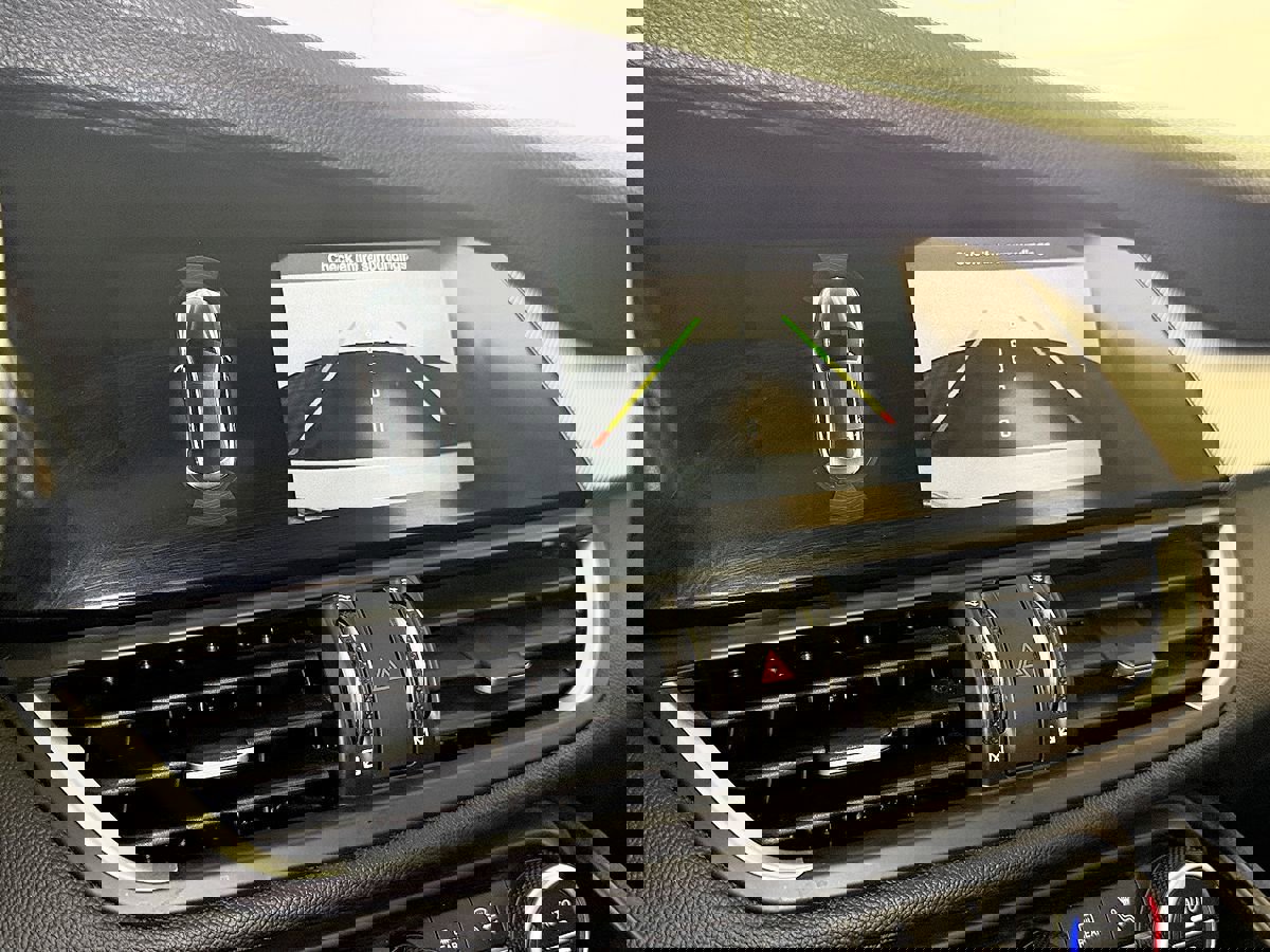 Used 2022 Alfa Romeo Giulia Veloce image 31