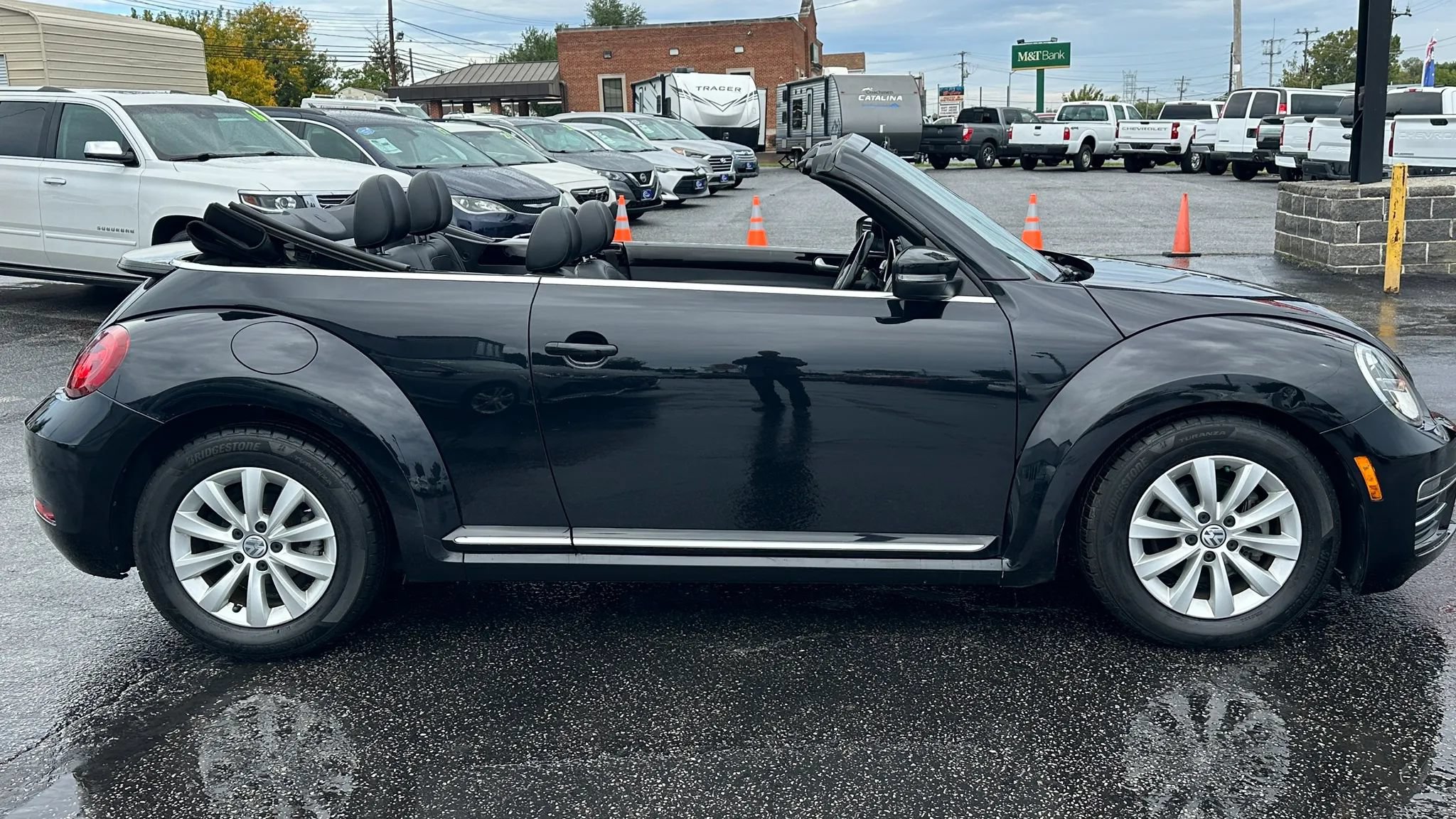 Used 2018 Volkswagen Beetle 2.0T S FWD image 6