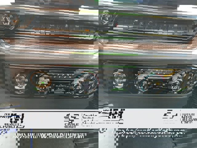 Used 2023 Chevrolet Silverado 1500 LT image 34