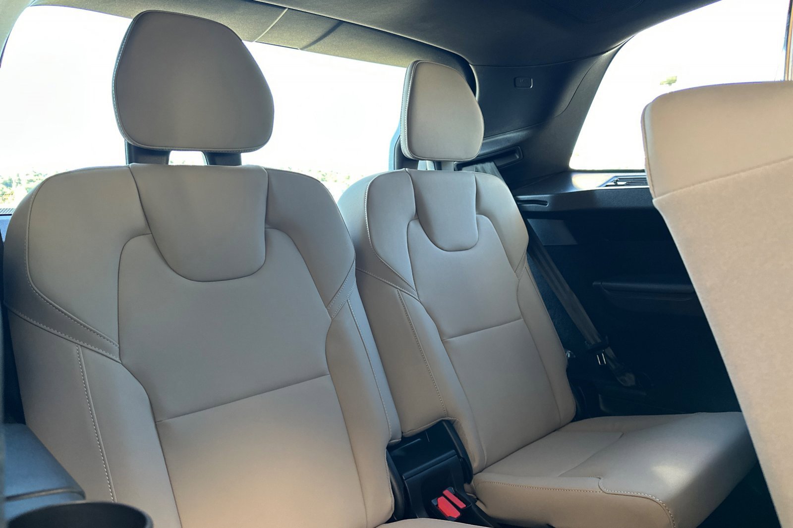 New 2026 Volvo XC90 T8 Plus image 17