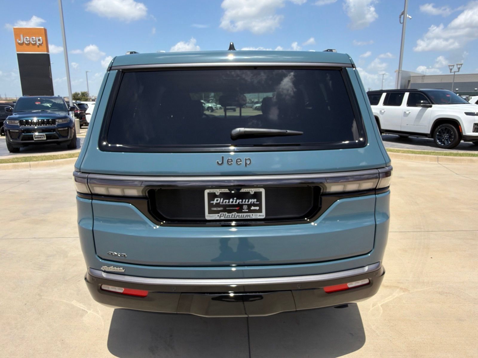 New 2026 Jeep Grand Wagoneer Limited AWD/4WD image 4