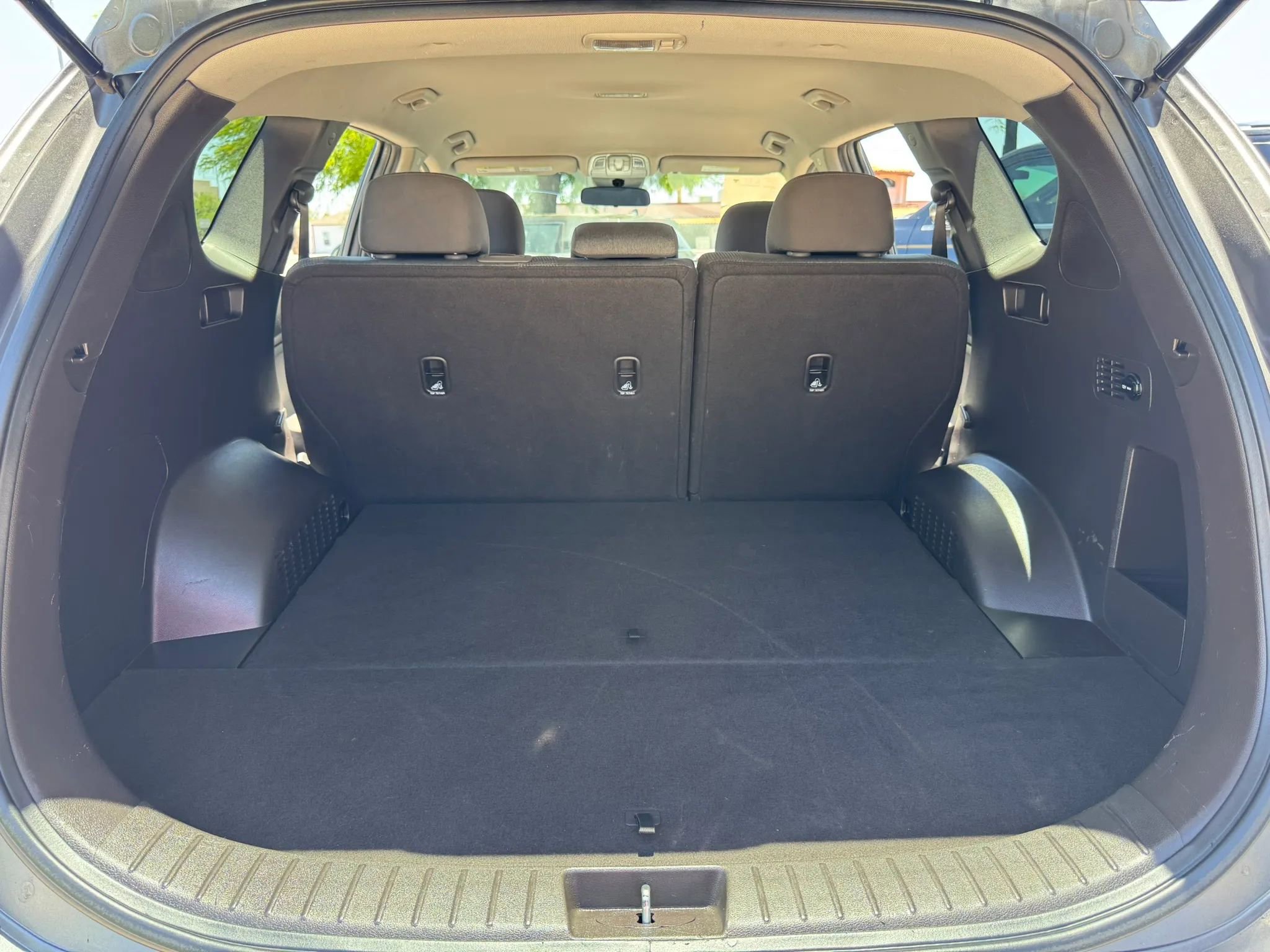 Used 2019 Hyundai Santa Fe SE AWD/4WD image 39