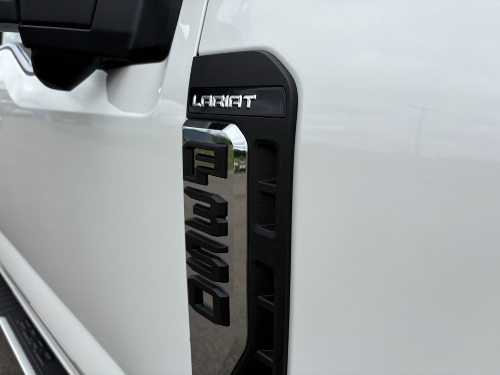 New 2026 Ford F350 Lariat w/ Lariat Premium Package image 11