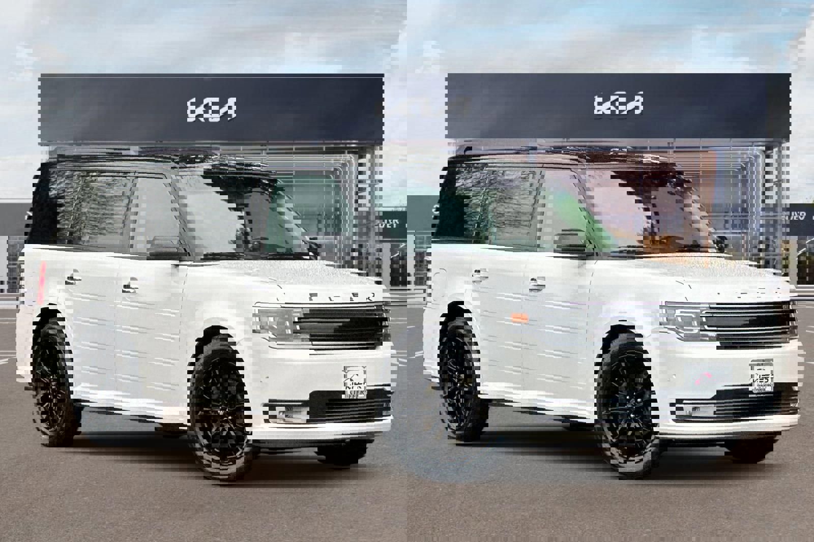 Used 2019 Ford Flex Limited w/ Equipment Group 303A image 2