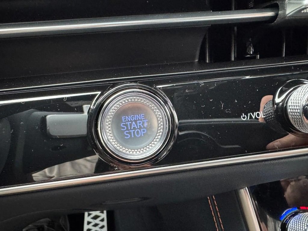 New 2026 Genesis GV70 2.5T Sport Prestige AWD/4WD image 19