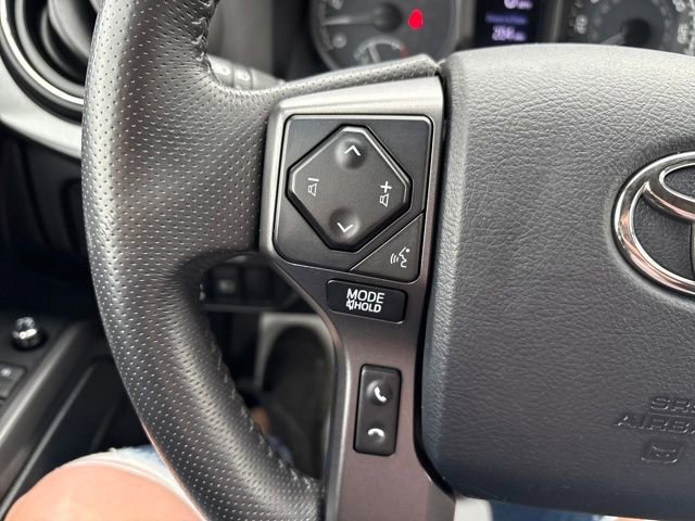 Used 2018 Toyota Tacoma TRD Off-Road image 23