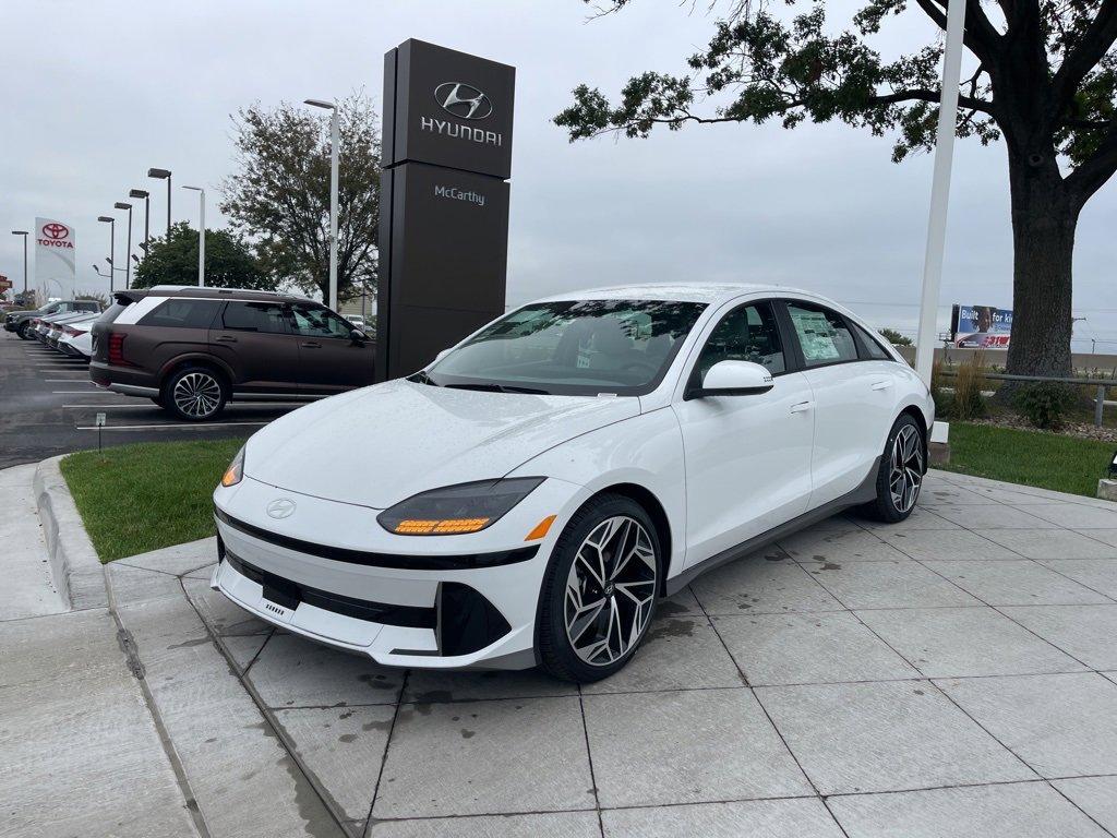 New 2025 Hyundai Ioniq 6 SEL