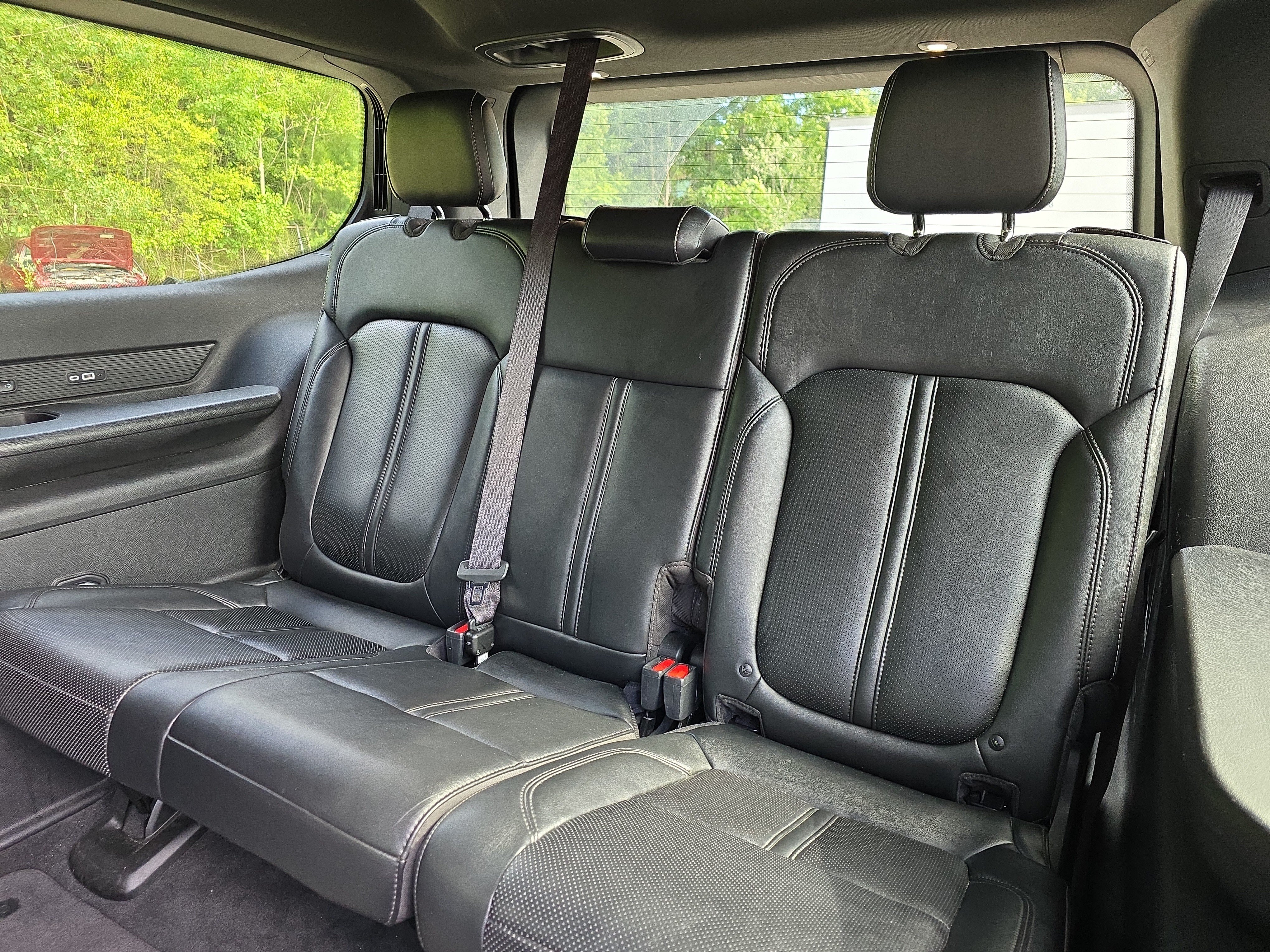 Used 2022 Jeep Wagoneer Series III w/ Premium Group I AWD/4WD image 14