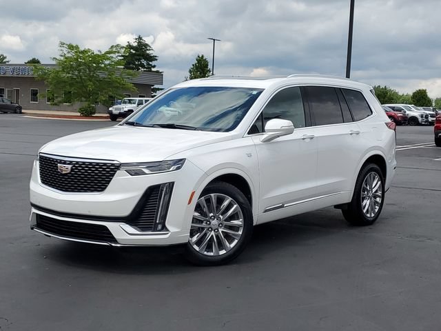 Used 2022 Cadillac XT6 Premium Luxury w/ LPO, Floor Liner Package AWD/4WD image 41