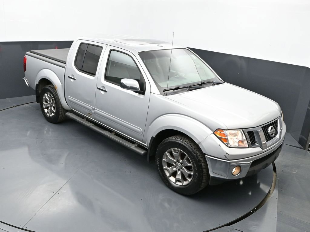 Used 2014 Nissan Frontier SL w/ SL Moonroof Package image 31
