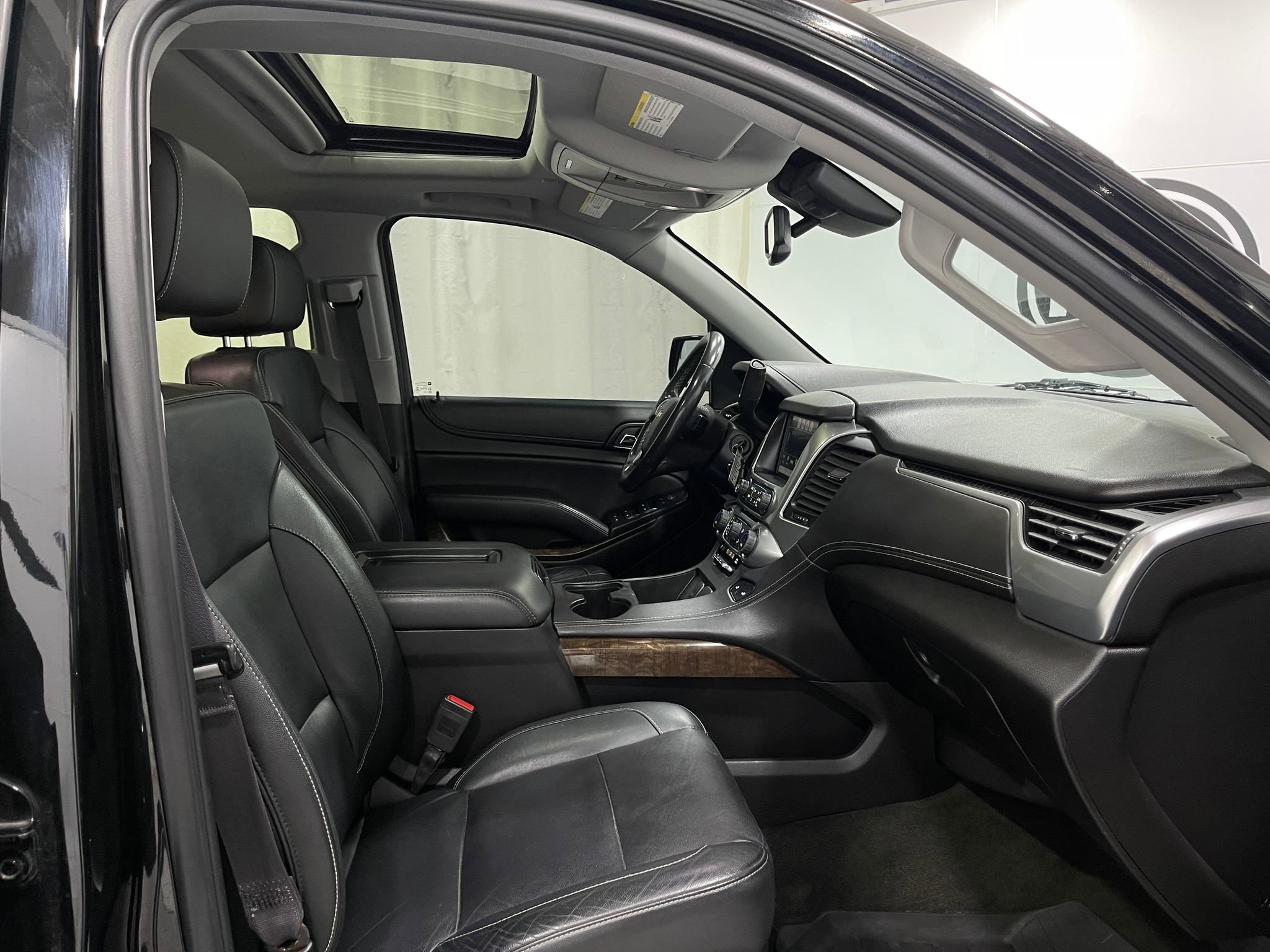 Used 2016 Chevrolet Tahoe LT w/ Off-Road Package AWD/4WD image 32