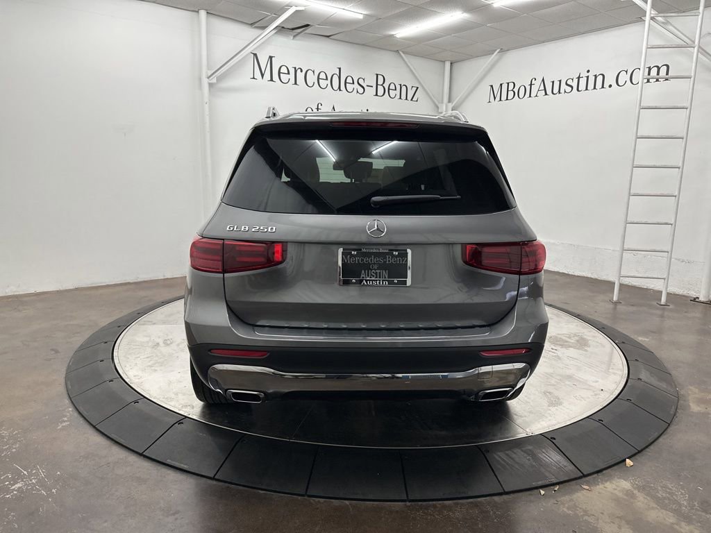 New 2026 Mercedes-Benz GLB 250 image 6