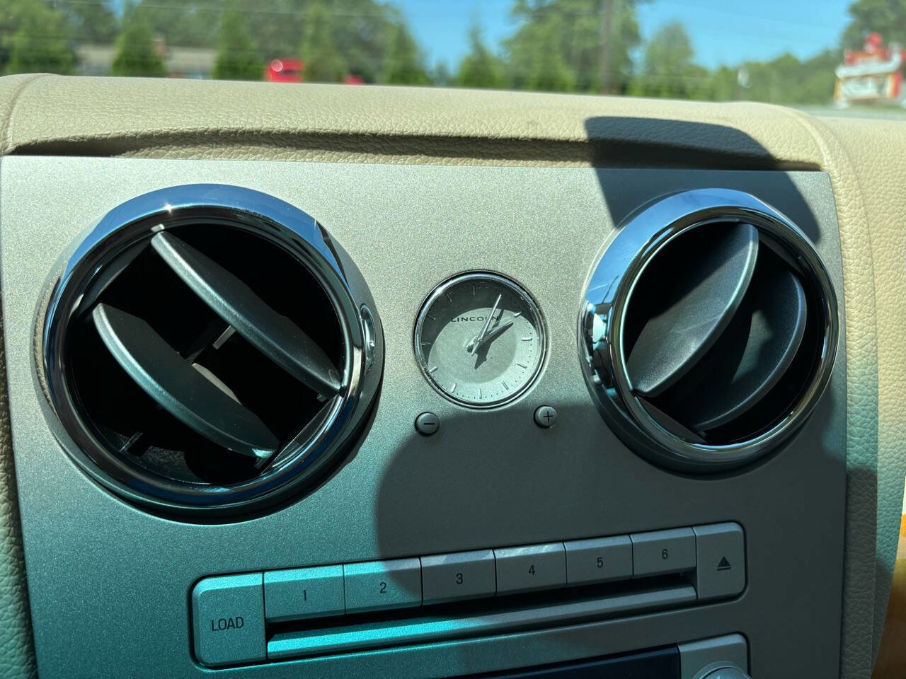 Used 2007 Lincoln MKZ image 21