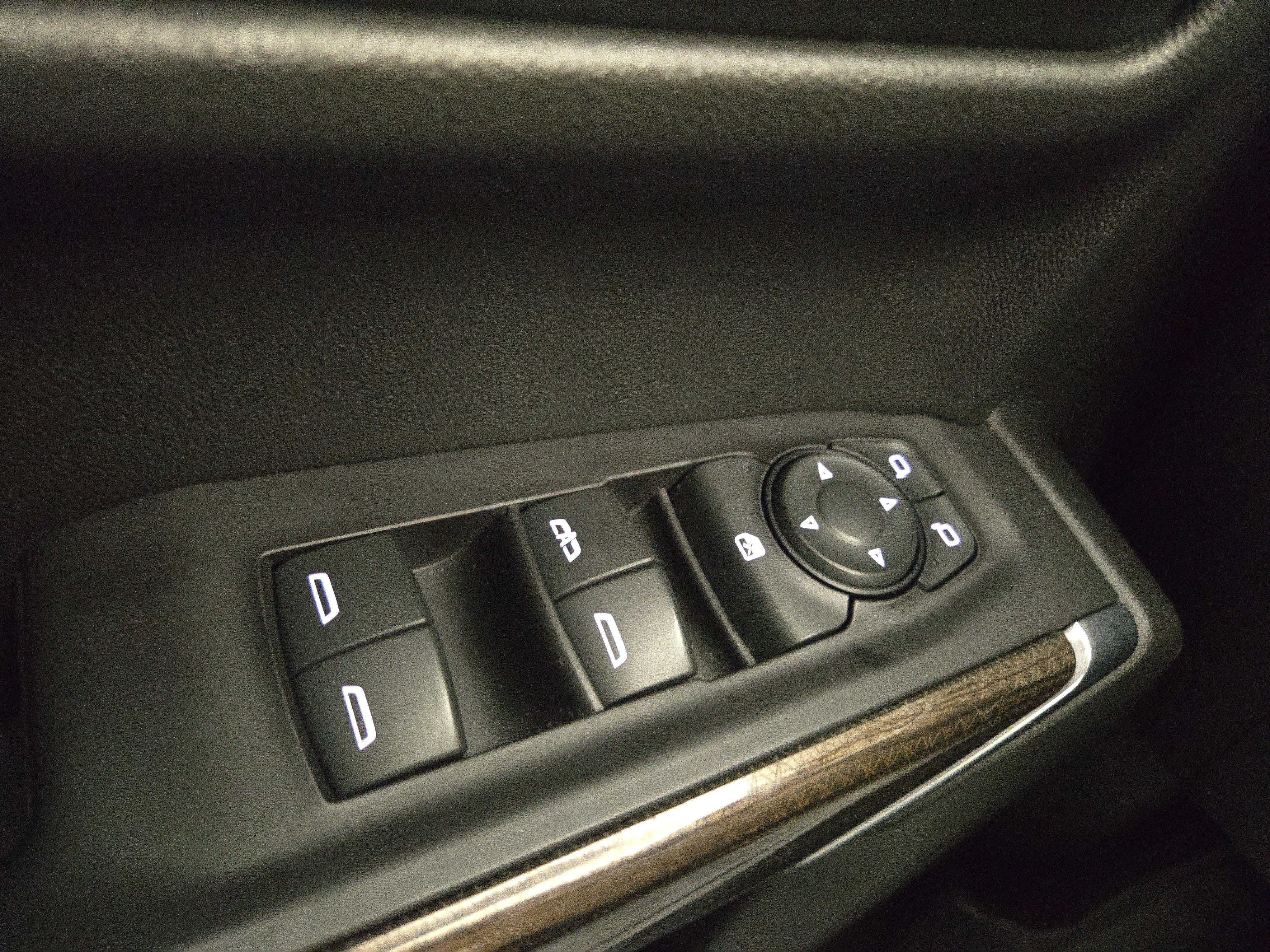 Certified 2019 Chevrolet Silverado 1500 LT w/ All-Star Edition image 29