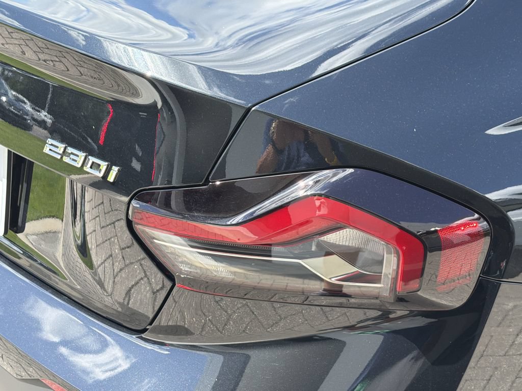 Used 2025 BMW 230i Coupe w/ Premium Package RWD image 11