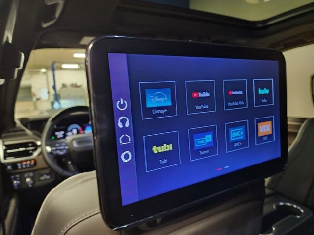 Certified 2025 GMC Yukon Denali Ultimate AWD/4WD image 15