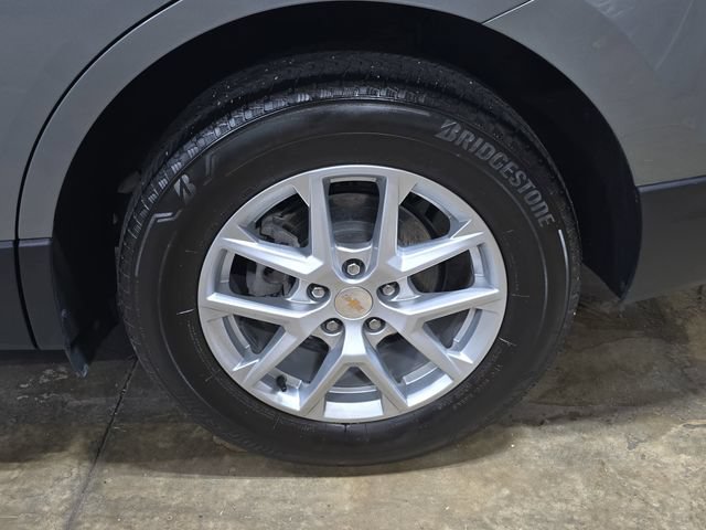 Used 2024 Chevrolet Equinox LS w/ Driver Confidence II Package AWD/4WD image 33