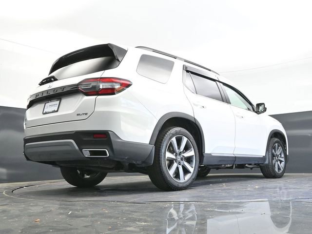 Used 2025 Honda Pilot Elite image 35