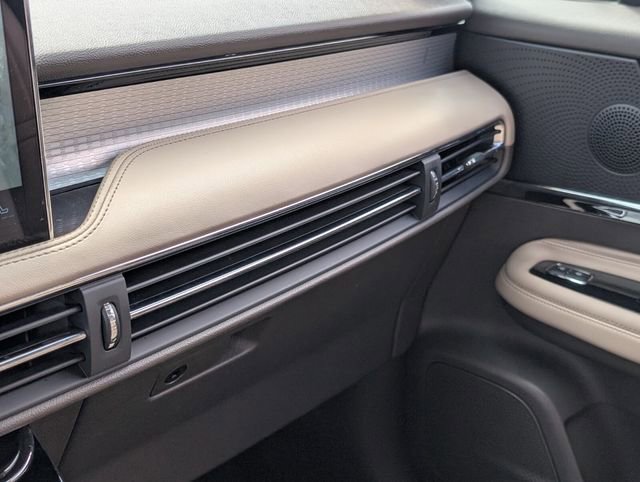 Used 2023 Lincoln Corsair FWD w/ Equipment Group 101A image 24