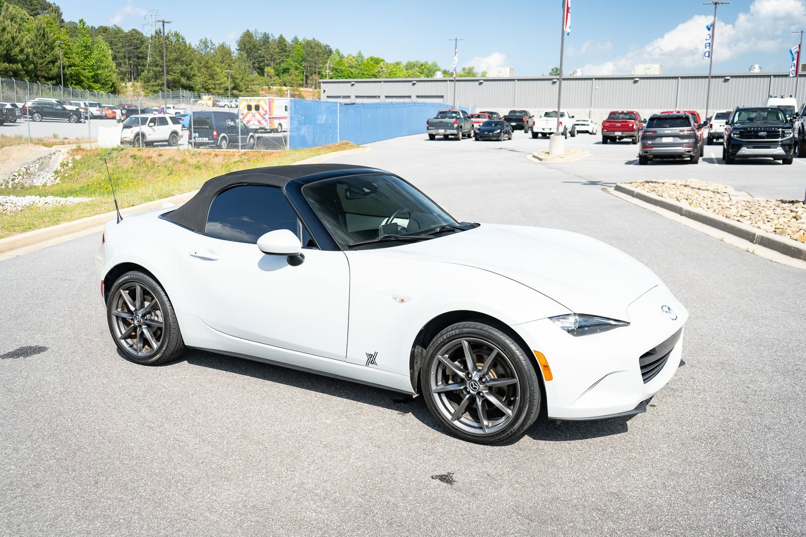Used 2016 MAZDA MX-5 Miata Grand Touring RWD image 11