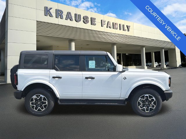 New 2026 Ford Bronco Outer Banks AWD/4WD image 8