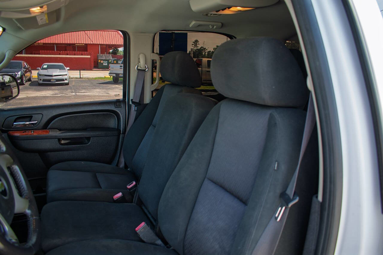 Used 2011 Chevrolet Tahoe LS RWD image 16
