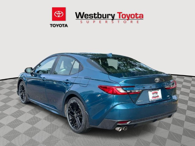 Used 2025 Toyota Camry SE w/ Convenience Package FWD image 7