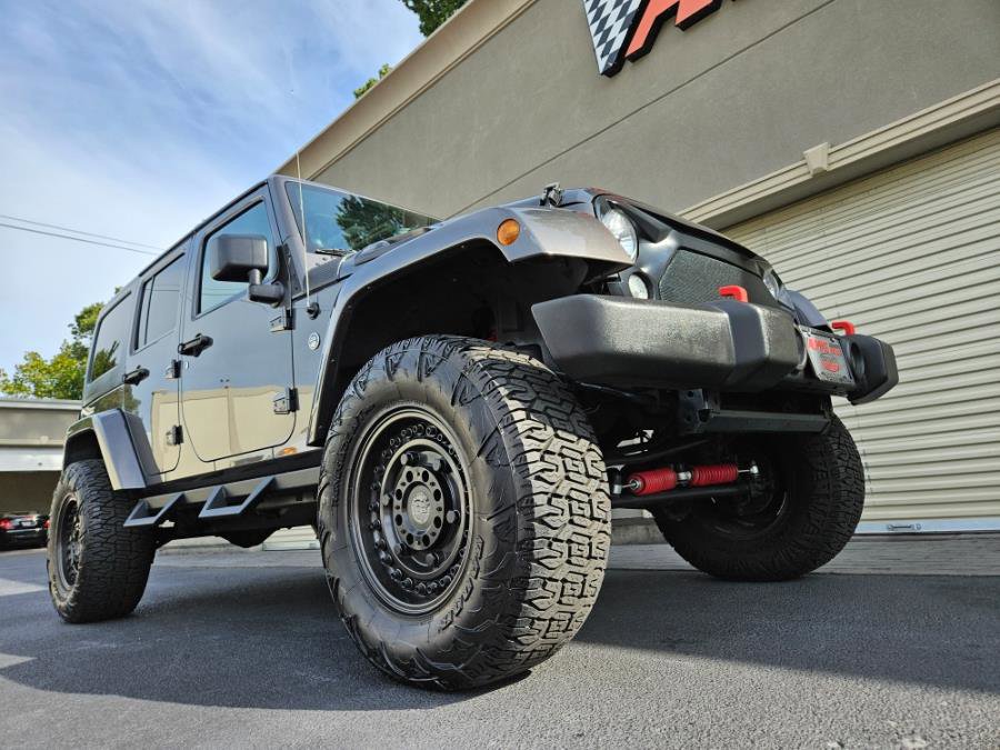 Used 2014 Jeep Wrangler Unlimited Sahara w/ Dual Top Group image 3