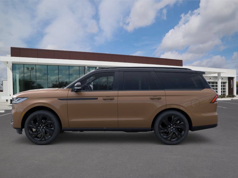New 2026 Lincoln Navigator Black Label AWD/4WD image 3