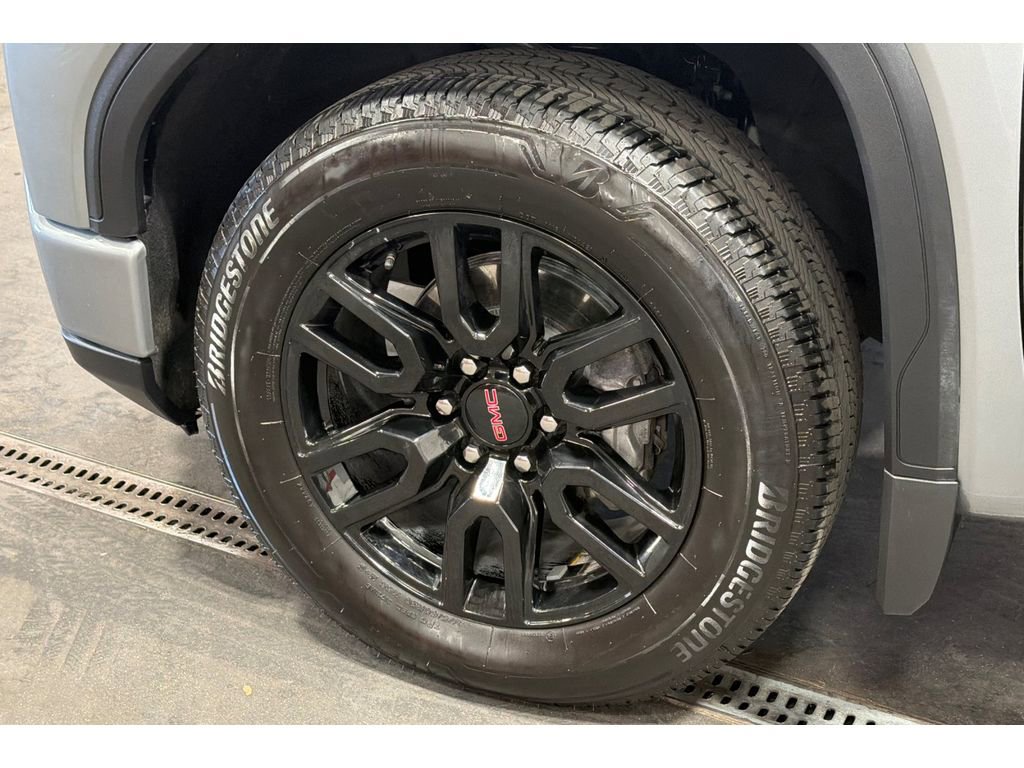 Used 2025 GMC Sierra 1500 Elevation RWD image 4