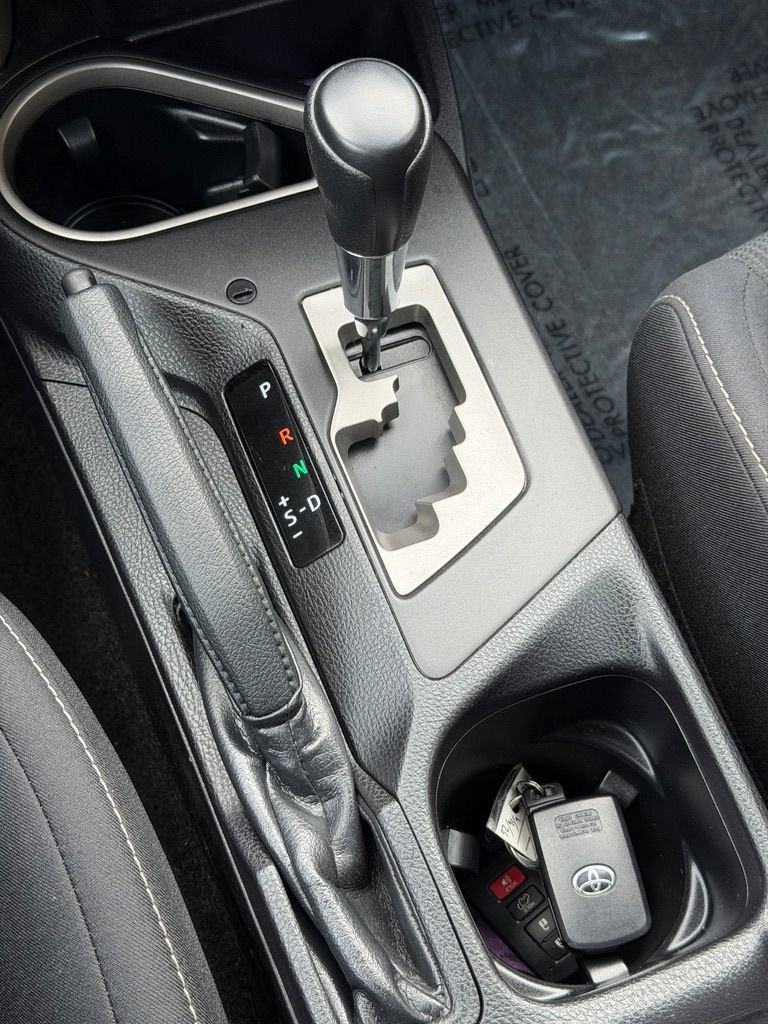 Used 2018 Toyota RAV4 XLE AWD/4WD image 33