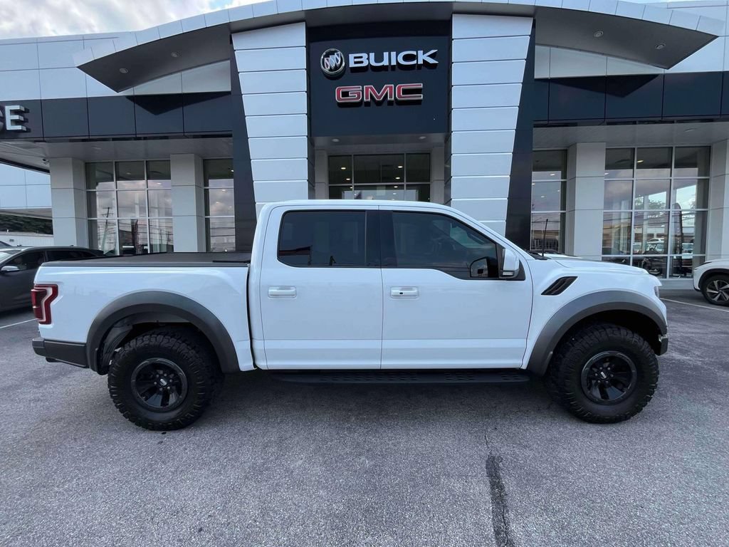 Used 2018 Ford F150 Raptor w/ Equipment Group 802A Luxury AWD/4WD video 2