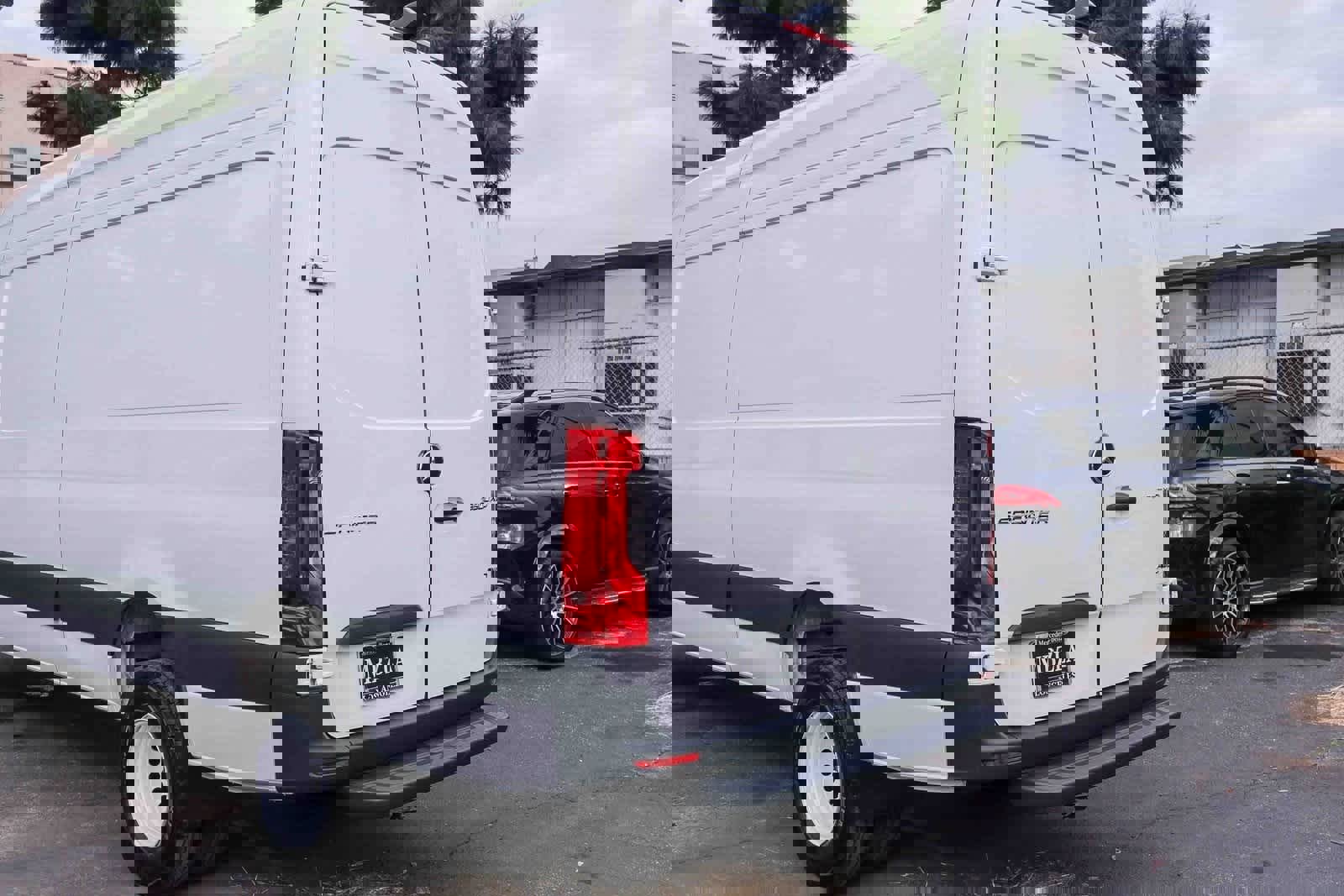 Used 2025 Mercedes-Benz Sprinter 3500 image 8