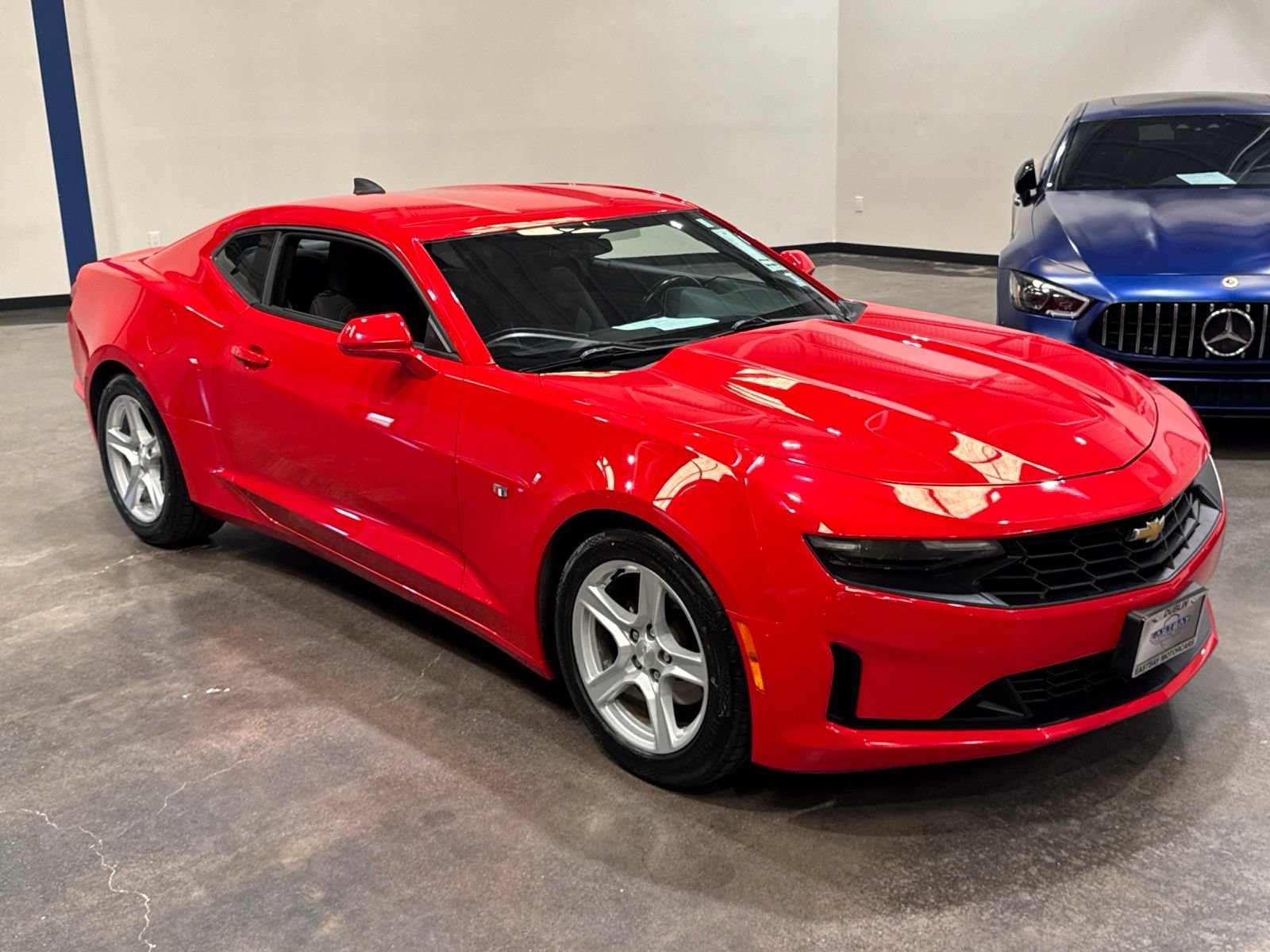 Used 2019 Chevrolet Camaro LT RWD image 5