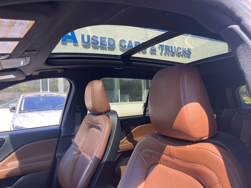 Used 2022 Lincoln Aviator Reserve w/ Equipment Group 201A image 9