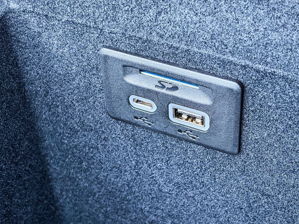 Certified 2024 Cadillac XT6 Luxury w/ LPO, Floor Liner Package FWD image 50
