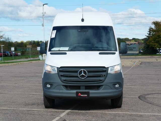 Used 2023 Mercedes-Benz Sprinter 2500 image 2