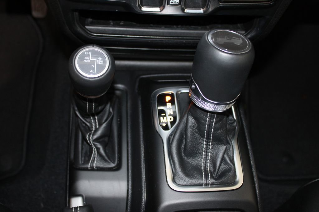 Used 2023 Jeep Wrangler Unlimited Sahara w/ Cold Weather Group image 43