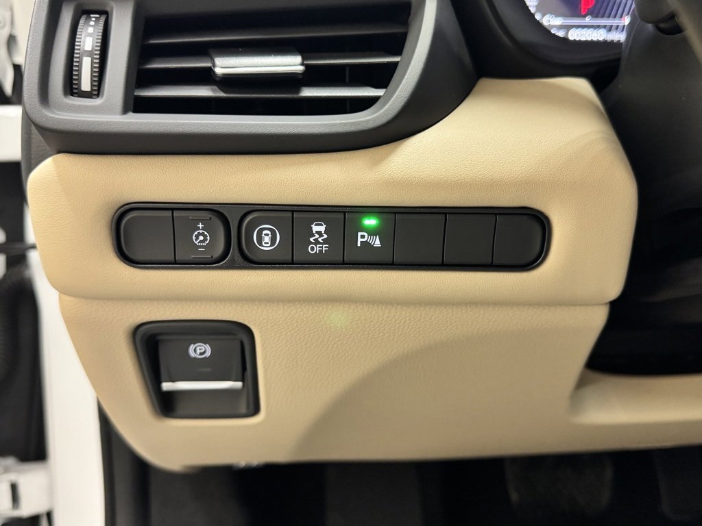 Used 2025 Acura TLX w/ Technology Package image 18